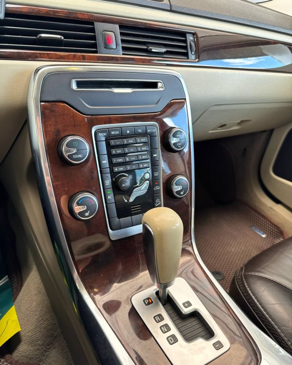 Volvo XC70 III - Image 13
