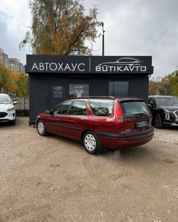 Renault Laguna I · Рестайлинг - Image 4