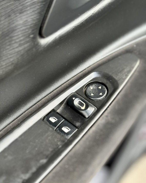 Citroen C4 I - Image 17