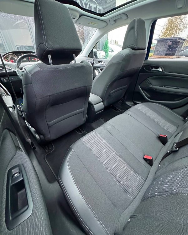 Peugeot 308 T9 · Рестайлинг - Image 11
