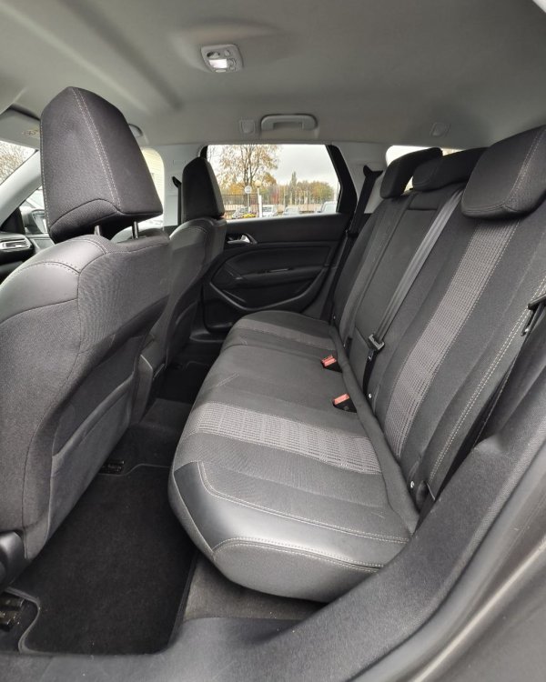 Peugeot 308 T9 · Рестайлинг - Image 11