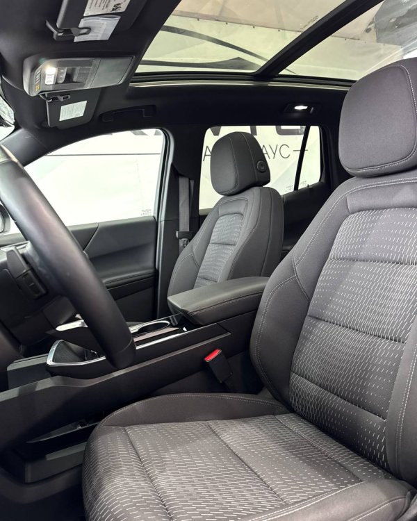 Chevrolet Equinox IV - Image 16
