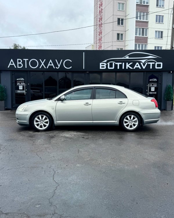 Toyota Avensis II (T250) - Image 4