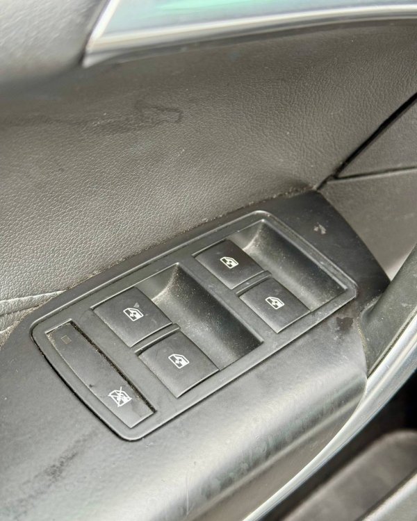 Opel Insignia - Image 17