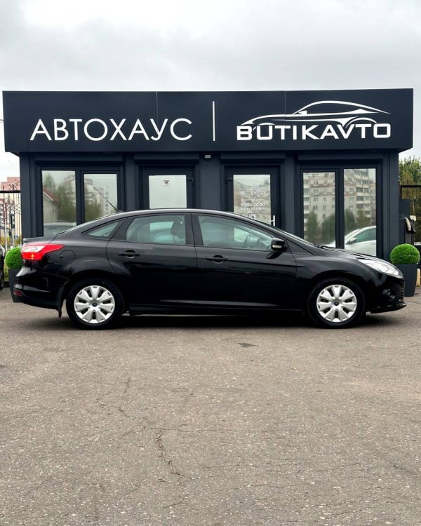 Ford Focus III - Image 8