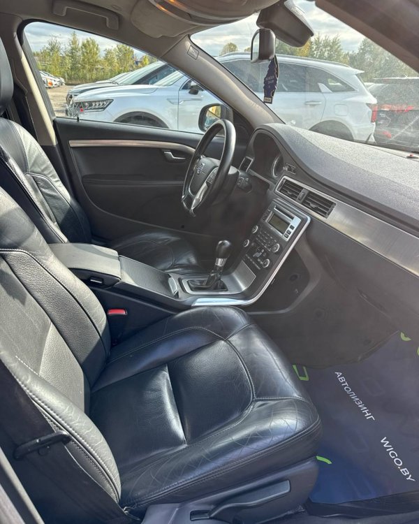 Volvo V70 III - Image 10