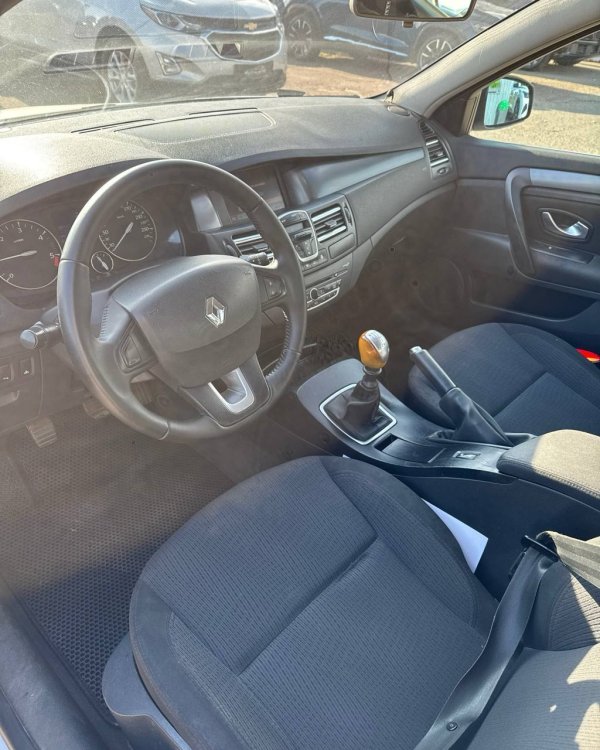 Renault Laguna III - Image 10