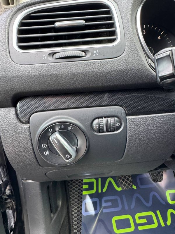 Volkswagen Golf VI - Image 18