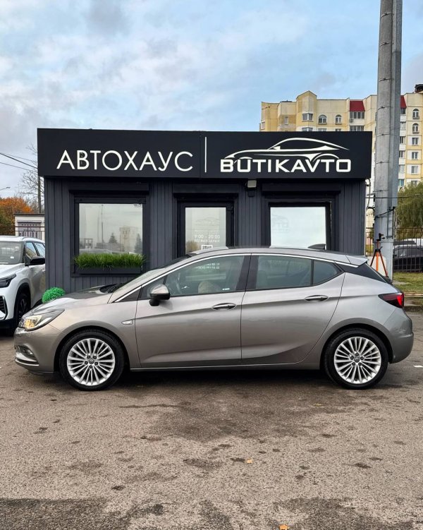 Opel Astra K - Image 8