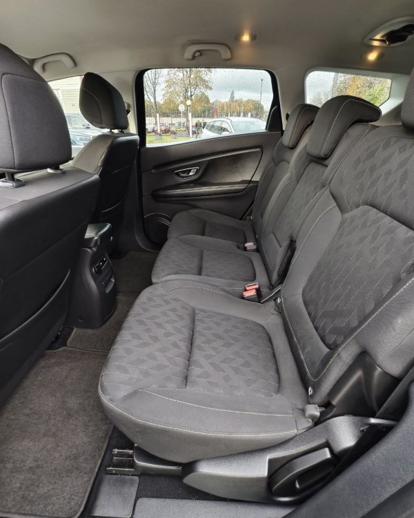 Renault Grand Scenic IV - Image 11