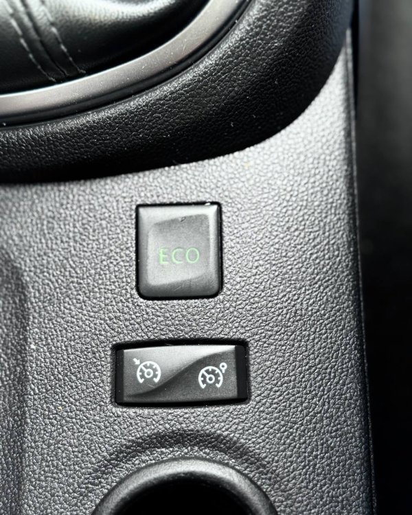 Renault Captur I · Рестайлинг - Image 19