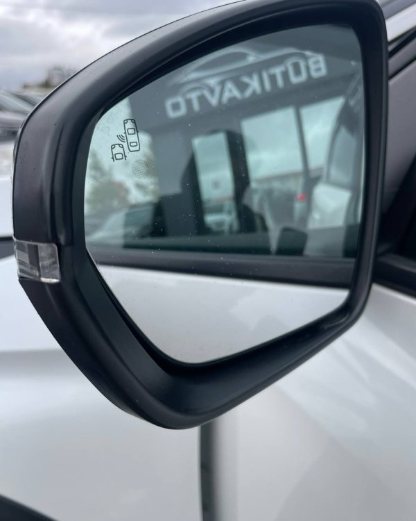 Peugeot 5008 II - Image 9