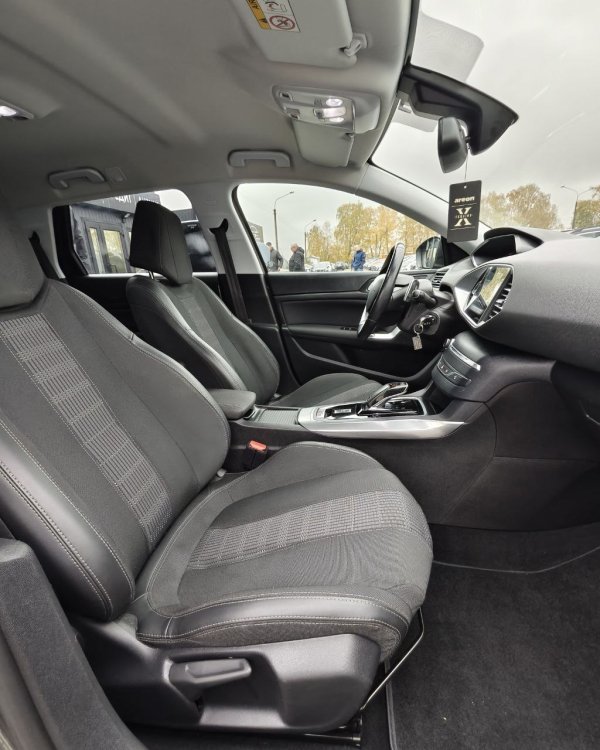 Peugeot 308 T9 · Рестайлинг - Image 14