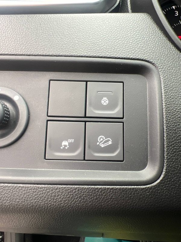 Renault Duster II - Image 15