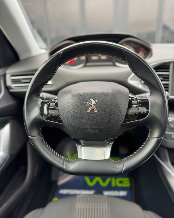 Peugeot 308 T9 · Рестайлинг - Image 15