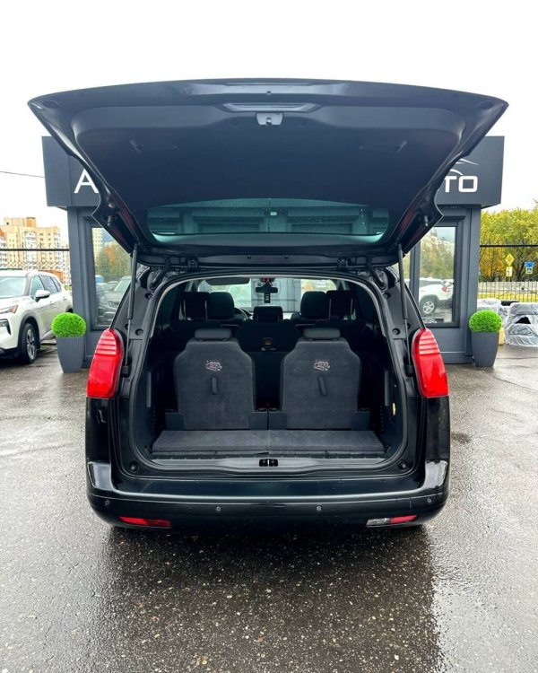 Peugeot 5008 I - Image 14