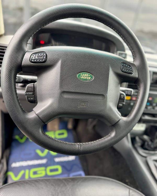 Land Rover Discovery II - Image 15