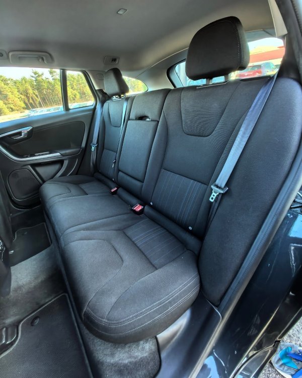 Volvo V60 I - Image 11