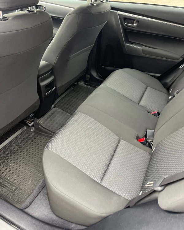 Toyota Corolla XI (E170) - Image 11