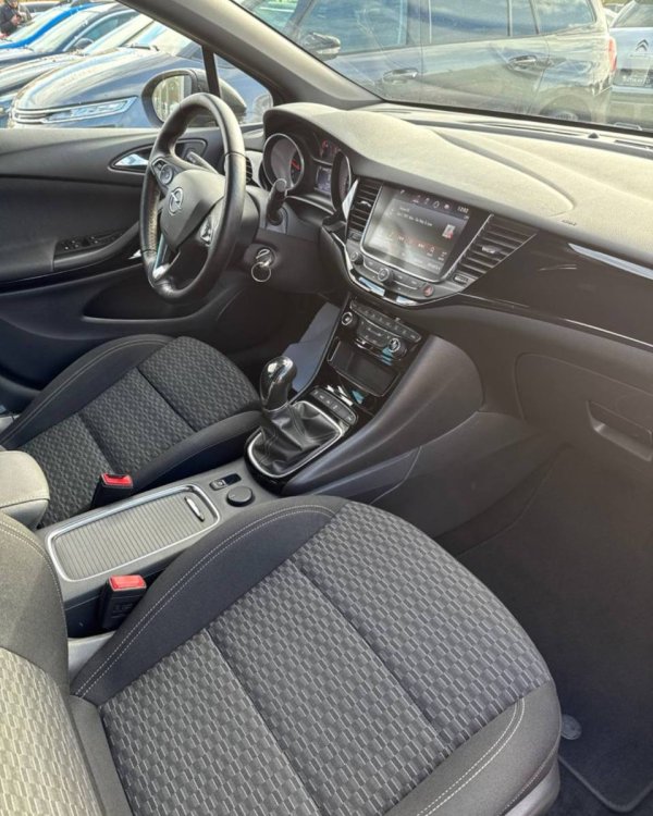Opel Astra K - Image 14