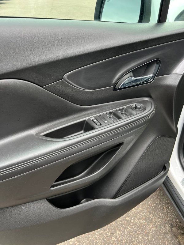 Buick Encore I · Рестайлинг - Image 11