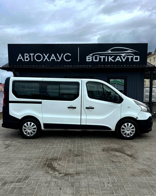 Renault Trafic III - Image 8