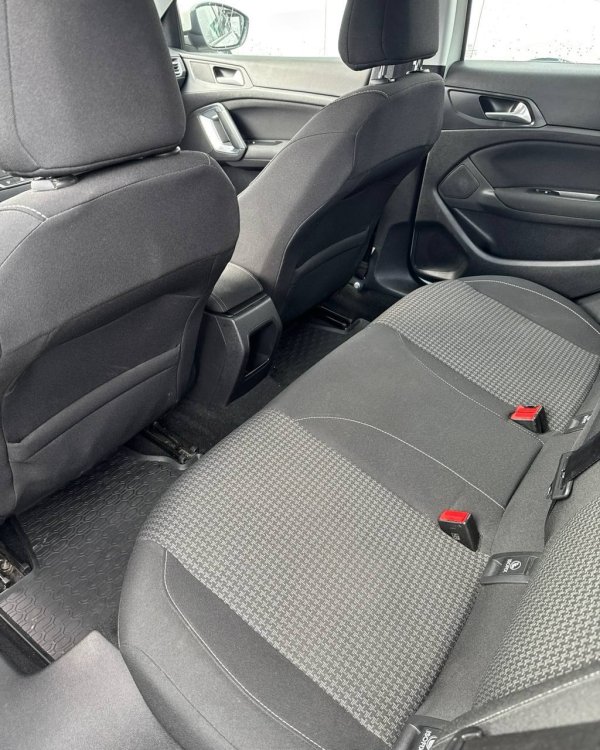 Peugeot 308 T9 · Рестайлинг - Image 11