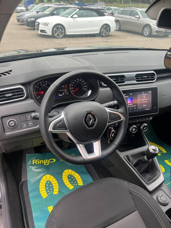 Renault Duster II - Image 13