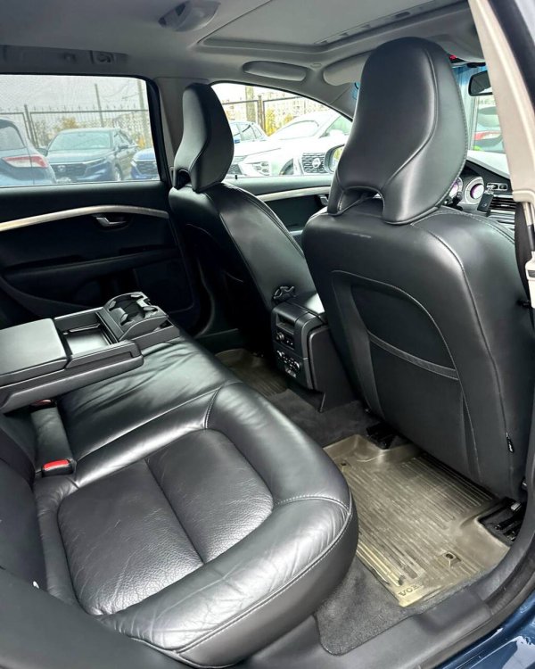 Volvo V70 III - Image 13