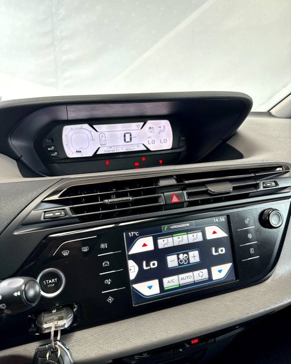 Citroen C4 Grand Picasso II - Image 11