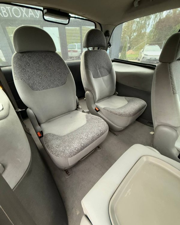 Ford Galaxy I - Image 14