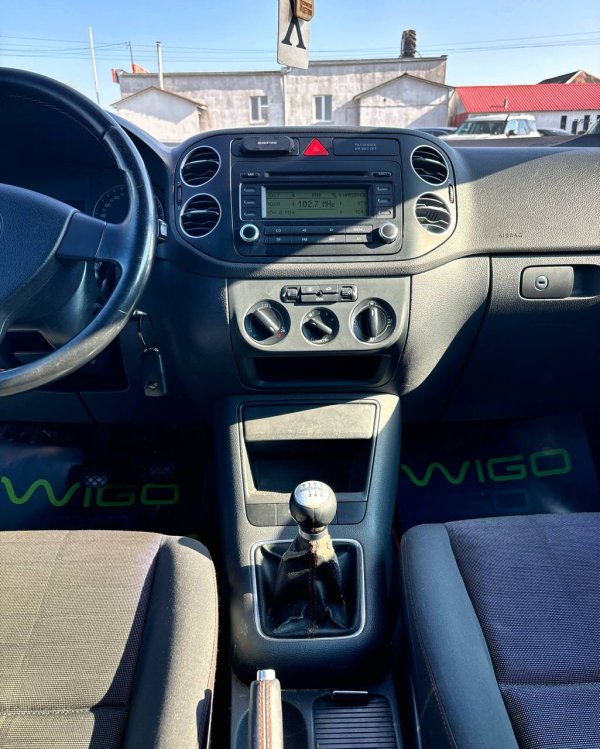 Volkswagen Golf Plus I - Image 10