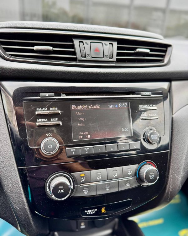 Nissan Rogue Sport I - Image 17
