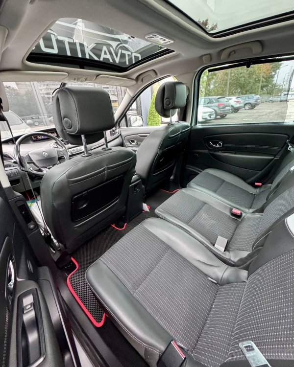 Renault Grand Scenic III · Рестайлинг - Image 11