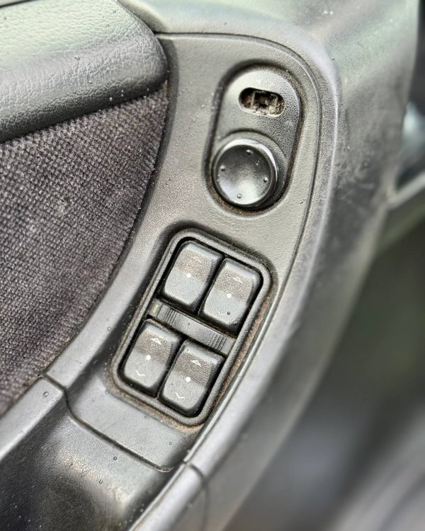 Opel Zafira A - Image 17
