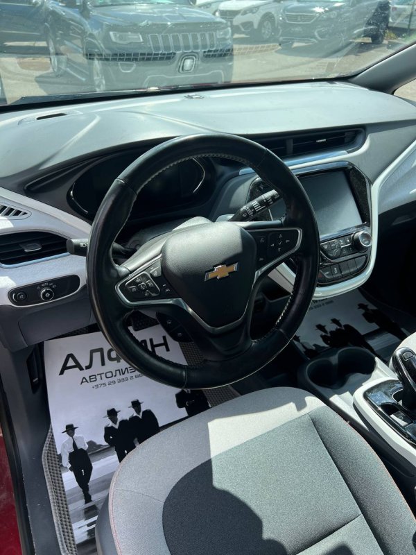 Chevrolet Bolt I - Image 14