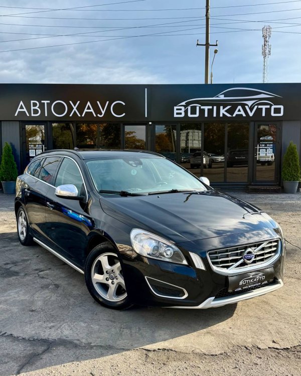 Volvo V60 I