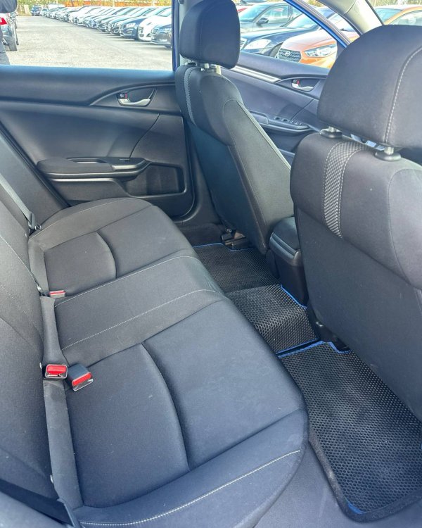 Honda Civic X - Image 12