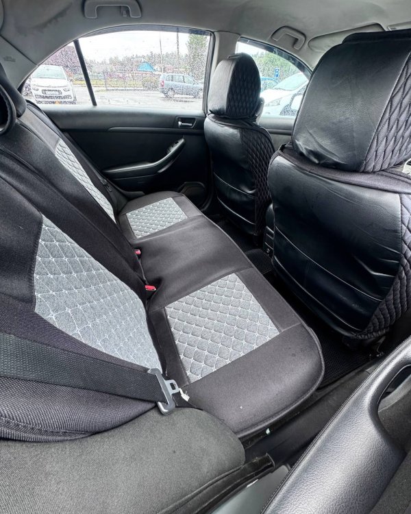 Toyota Avensis II (T250) - Image 12