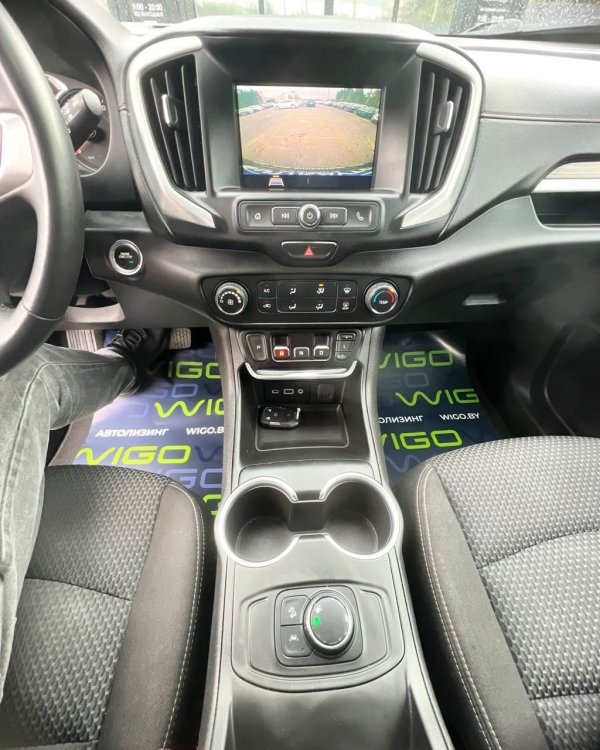 GMC Terrain II - Image 13