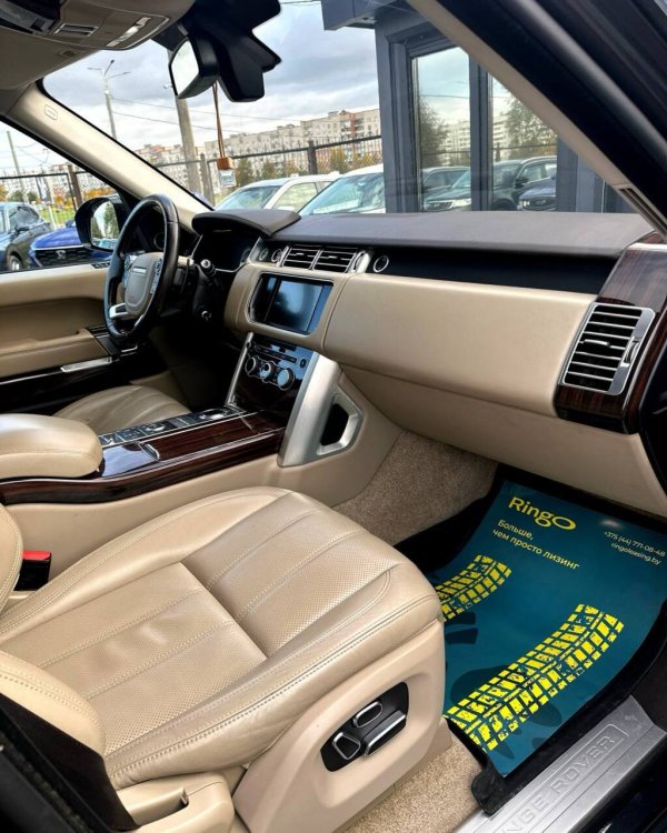 Land Rover Range Rover IV - Image 11