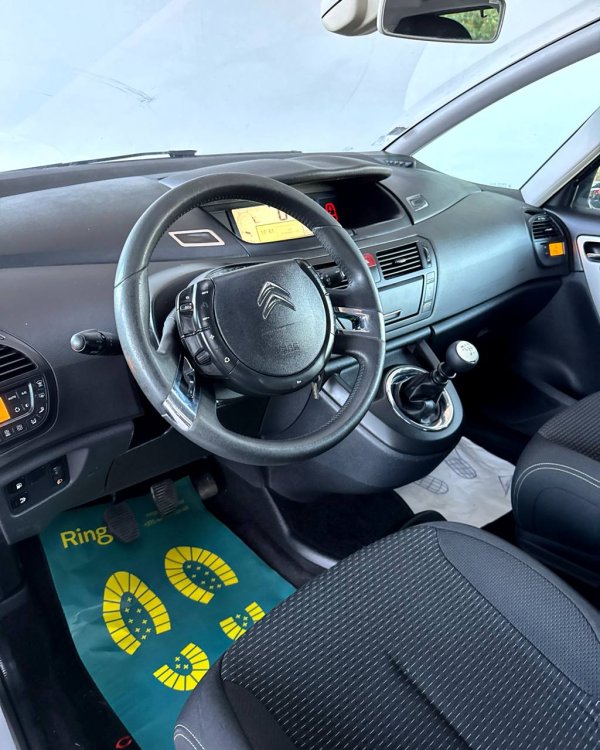 Citroen C4 Grand Picasso I - Image 11