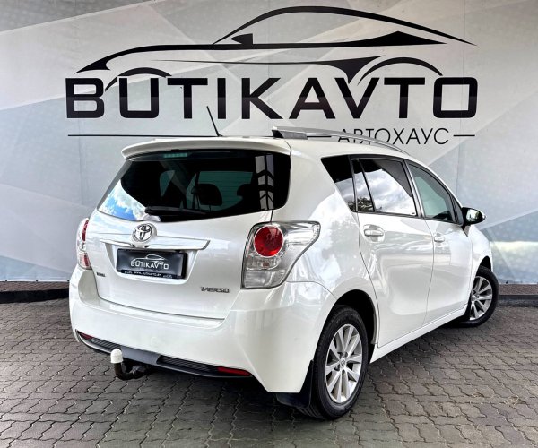 Toyota Verso I · Рестайлинг - Image 7