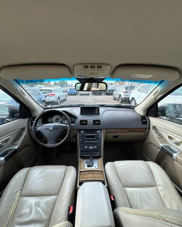 Volvo XC90 I · Рестайлинг - Image 9