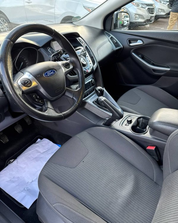 Ford Focus III - Image 10
