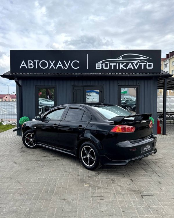 Mitsubishi Lancer X - Image 5
