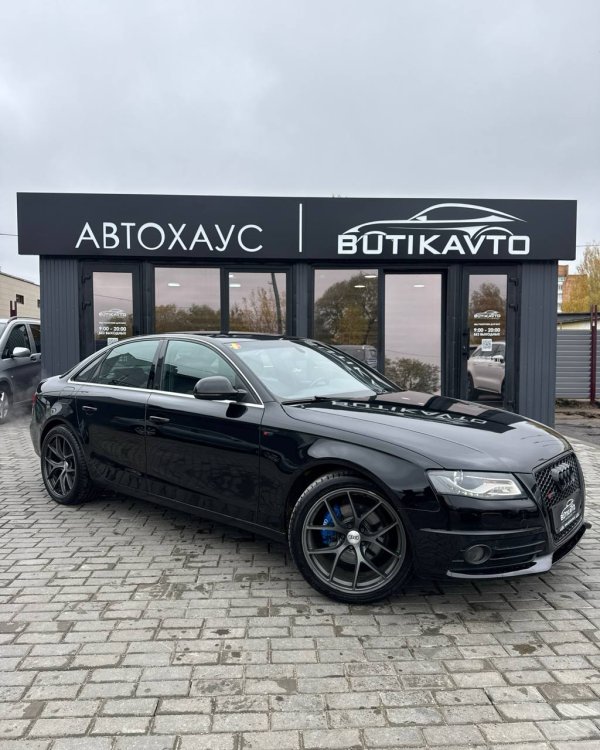 Audi A4 B8