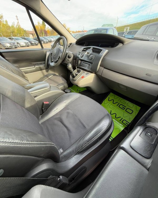 Renault Scenic II - Image 12