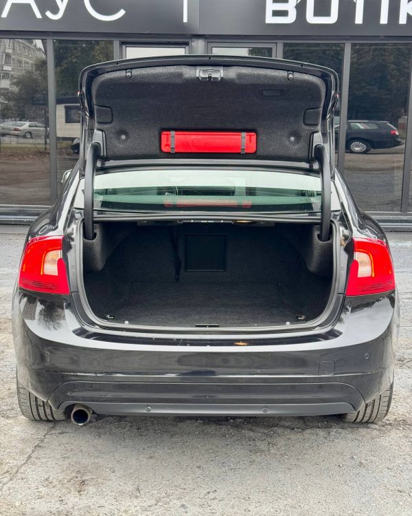 Volvo S60 II · Рестайлинг - Image 14