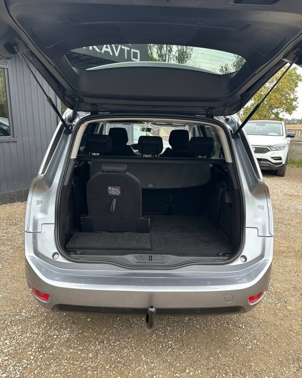 Citroen C4 Grand Spacetourer I - Image 14